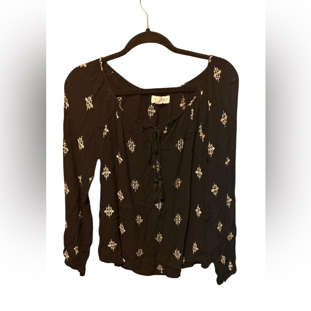 Velvet by Graham & Spencer Black Embroidered Peasant Blouse Size S